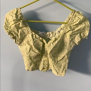 Green floral crop top with puff sleeves